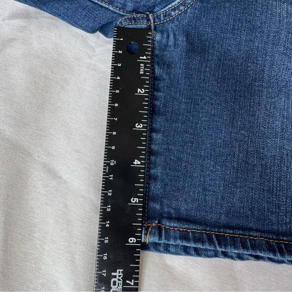 Seven7 Denim Jean Shorts Size 8 - Picture 7 of 7